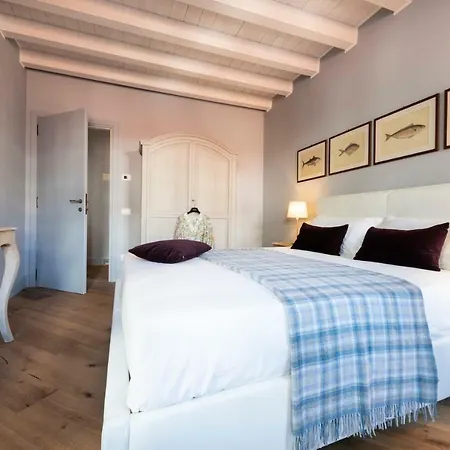 Isola Bella - Via Del Voltone * Stresa