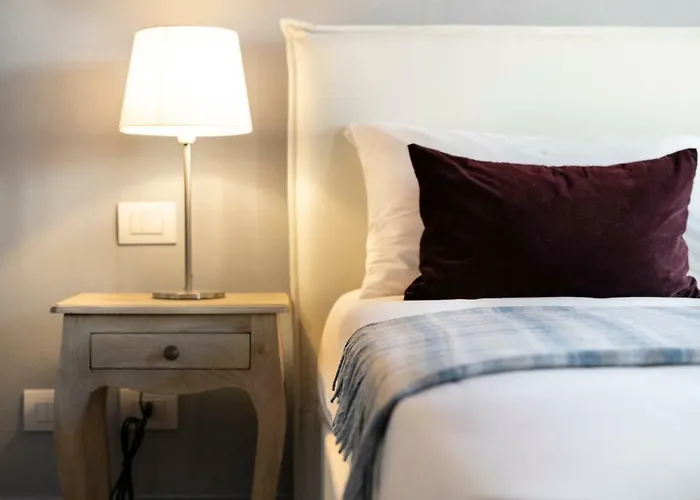 Isola Bella - Via Del Voltone 아파트